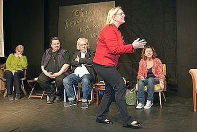 Szene aus Benefiz- Jeder rettet einen Afrikaner