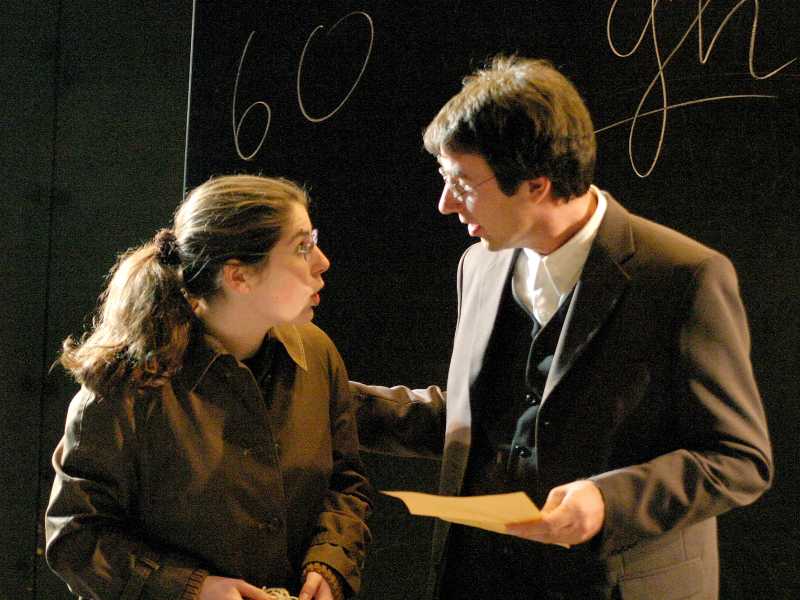 die Sekret&auml;rin der &Uuml;bersetzungszentrale, Direktor Gross